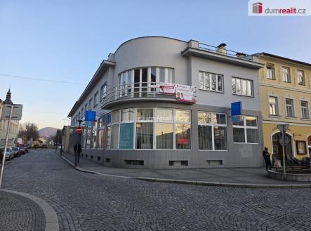 1 | Pronájem - kanceláře, 250 m²