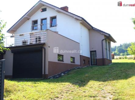2 | Prodej - dům/vila, 300 m²