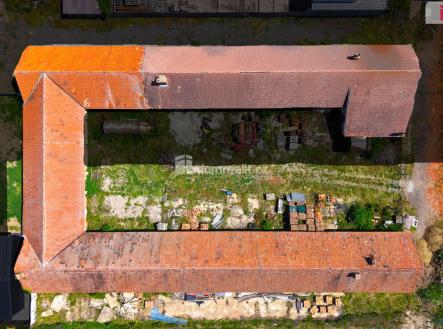 3 | Prodej - komerční objekt, průmyslový areál, 2 636 m²