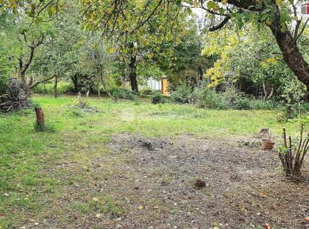 4 | Pronájem - pozemek, zahrada, 840 m²