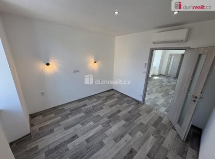 2 | Pronájem bytu, 3+kk, 55 m²
