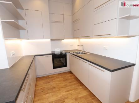 2 | Pronájem bytu, 2+kk, 57 m²