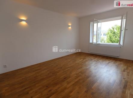 3 | Pronájem bytu, 2+kk, 57 m²