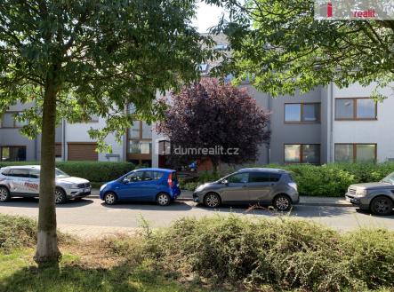 2 | Pronájem bytu, 3+kk, 81 m²