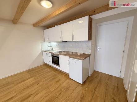 2 | Pronájem bytu, 1+kk, 48 m²