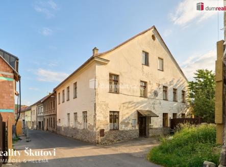 2 | Prodej - dům/vila, 350 m²