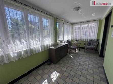 4 | Prodej - dům/vila, 1 002 m²