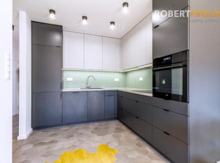 Nezařízený byt 3+kk s lodžií - Praha 6, Na Dlouhém lánu - kuchyňský kout | Pronájem bytu, 3+kk, 59 m²