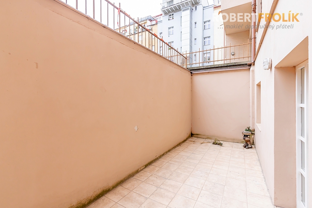 ateliér k pronájmu - Praha 6, Bubeneč - ul. Eliášova - terasa