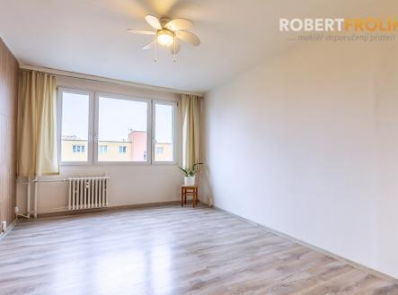 Nezařízený byt 1+kk - Praha 10, Záběhlice - Jabloňová - pokoj | Pronájem bytu, 1+kk, 28 m²