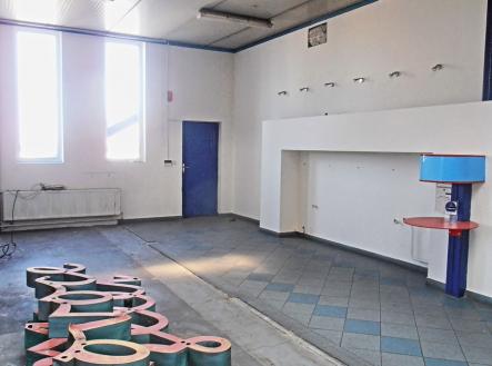 10.jpg | Pronájem - skladovací prostor, 299 m²