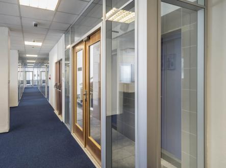 minuly-najemce-2.jpg | Pronájem - kanceláře, 300 m²