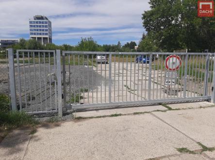 20220713-105846.jpg | Pronájem - malý objekt/garáž