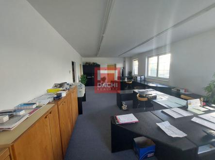 Pronájem - kanceláře, 102 m²