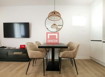 dining-area-2.jpeg | Prodej - jiné, 76 m²