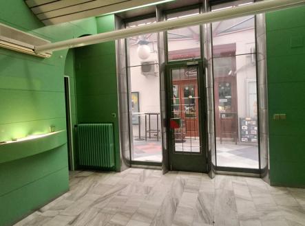 20250121-101020.jpg | Pronájem - obchodní prostor, 18 m²