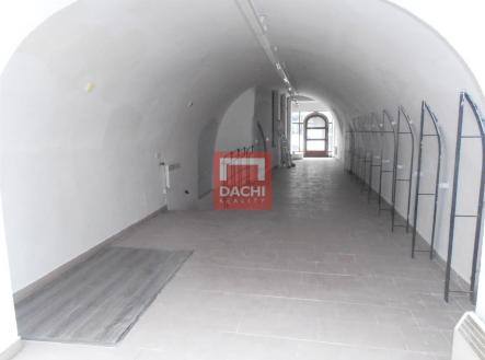 Pronájem - obchodní prostor, 130 m² obrázek