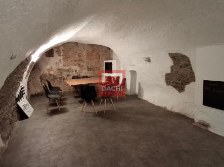 20250528-101208.jpg | Pronájem - obchodní prostor, 130 m²