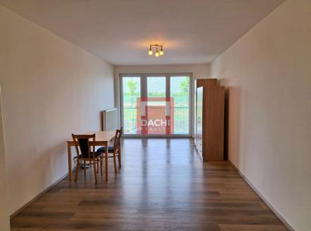 20250429-120817.jpg | Pronájem bytu, 2+kk, 81 m²