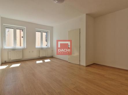 dachi-007.jpg | Prodej - nájemní dům, 451 m²