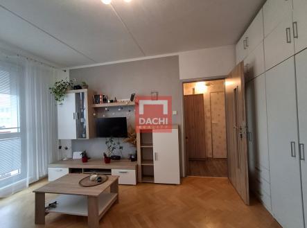 20250415-151626.jpg | Pronájem bytu, 1+1, 33 m²