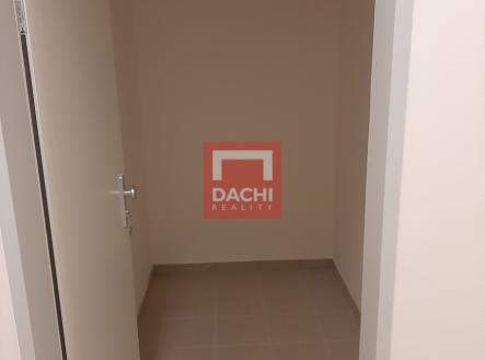 komora na patře | Pronájem bytu, 1+kk, 4 335 m²