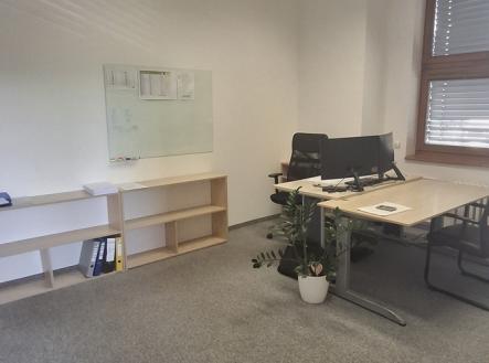 20250918-152051.jpg | Pronájem - kanceláře, 22 m²