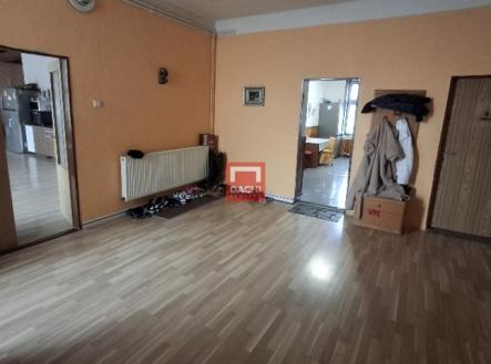 20250924-104604-resized.jpg | Prodej - dům/vila, 450 m²