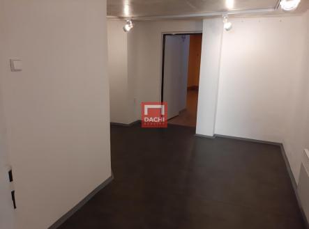 20210331-110117.jpg | Pronájem - obchodní prostor, 68 m²