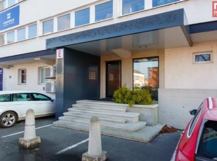 img-4747.jpg | Pronájem - skladovací prostor, 272 m²