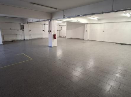 20260227-100832-resized.jpg | Pronájem - skladovací prostor, 272 m²