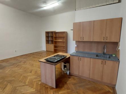 20260212-162913.jpg | Pronájem bytu, 1+kk, 35 m²