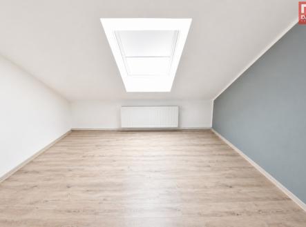 mx2-na-hrazi-04.png | Prodej bytu, 2+1, 68 m²