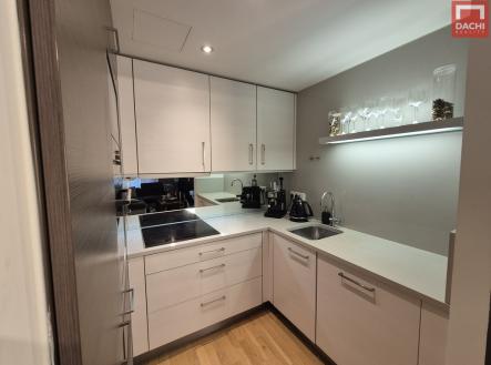 20260205-150229.jpg | Prodej bytu, 2+kk, 61 m²