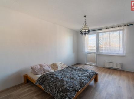 hlavní pokoj | Prodej bytu, 2+1, 66 m²