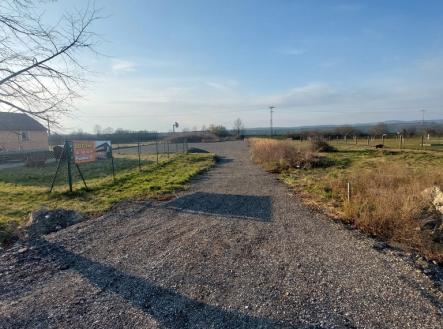 2-2-1.jpg | Prodej - pozemek pro komerční výstavbu, 3 714 m²