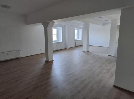 20260428-123350-resized.jpg | Pronájem - kanceláře, 56 m²