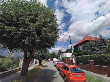 ulice.jpg | Pronájem - malý objekt/garáž