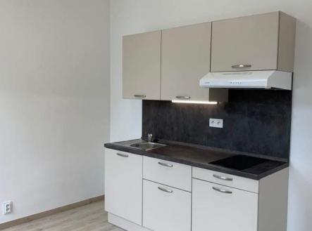 . | Pronájem bytu, 2+kk, 27 m²