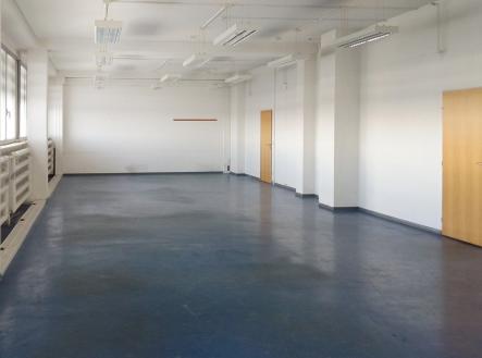 7 | Pronájem - kanceláře, 384 m²