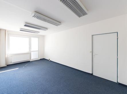 Pronájem - kanceláře, 63 m²