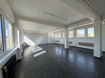 IMG_4956 | Pronájem - kanceláře, 75 m²