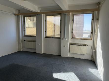 IMG_4947 | Pronájem - kanceláře, 28 m²