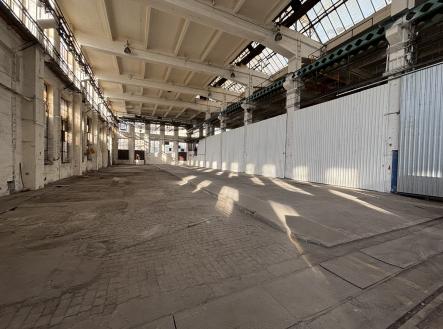 IMG_0035 | Pronájem - komerční objekt, sklad, 3 873 m²