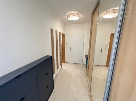 . | Pronájem bytu, 4+kk, 104 m²