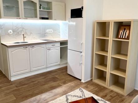 . | Pronájem bytu, 1+kk, 23 m²