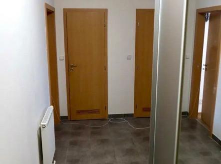 . | Pronájem bytu, 3+kk, 93 m²