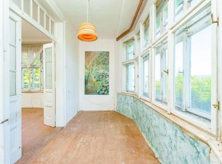 . | Prodej - nájemní dům, 327 m²