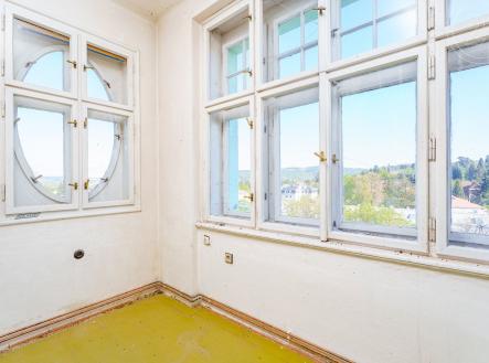 . | Prodej - nájemní dům, 327 m²