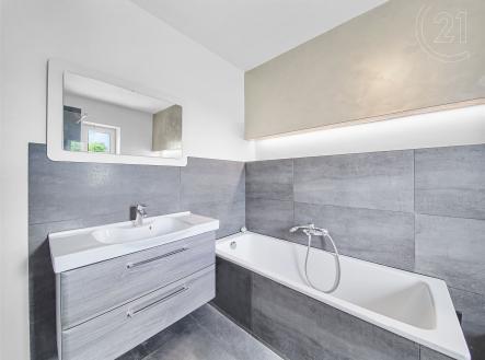 . | Prodej - dům/vila, 218 m²